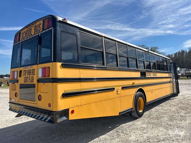 2008-freightliner-b2-image-3