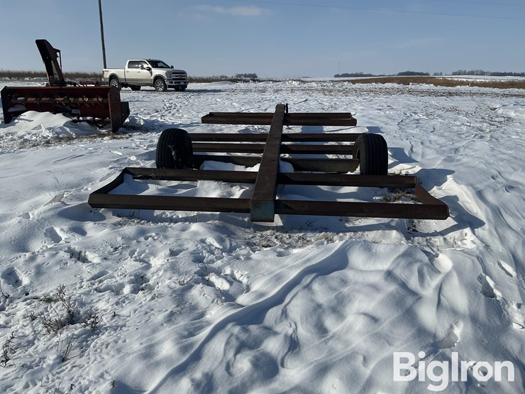 liston-welding-round-bale-trailer-image-6