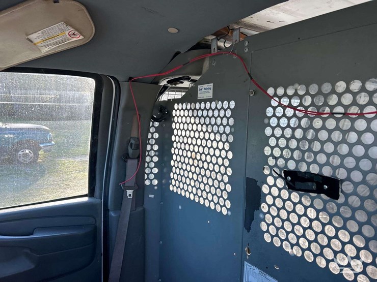 2006-chevrolet-express-3500-image-20