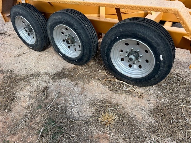 tensas-gooseneck-equipment-trailer-image-2