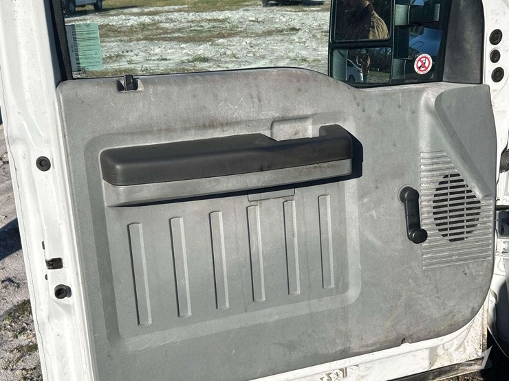 2015-ford-f350-image-14