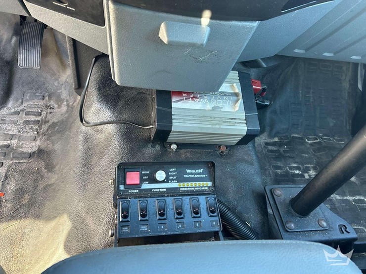 2015-ford-f350-image-17