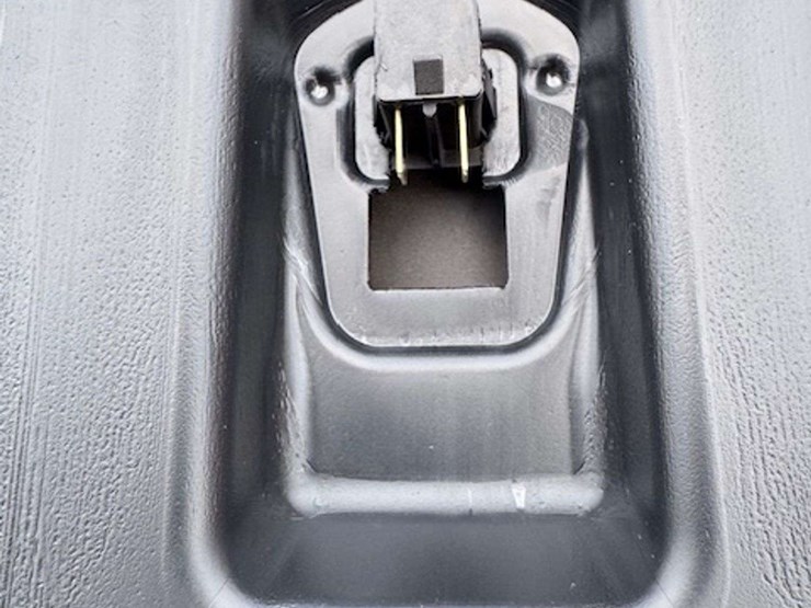 unused-spartan-zero-turn-mower-seats-image-4