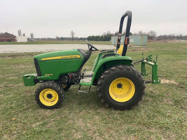 2018-john-deere-3032e-image-8