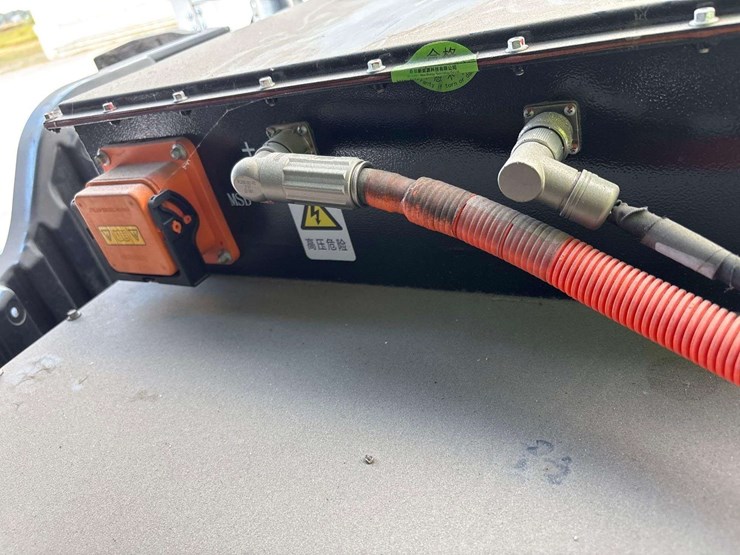 2020-hino-195-image-20