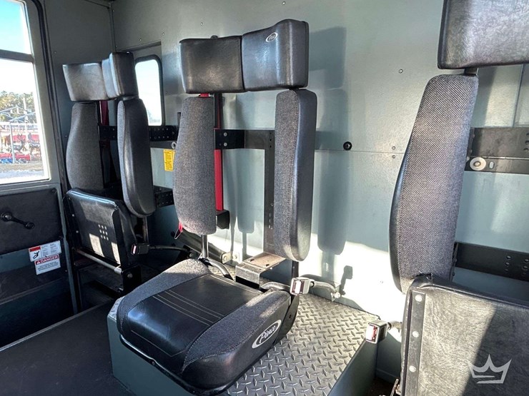 2004-pierce-tilt-crew-cab-pumper-fire-truck-image-21