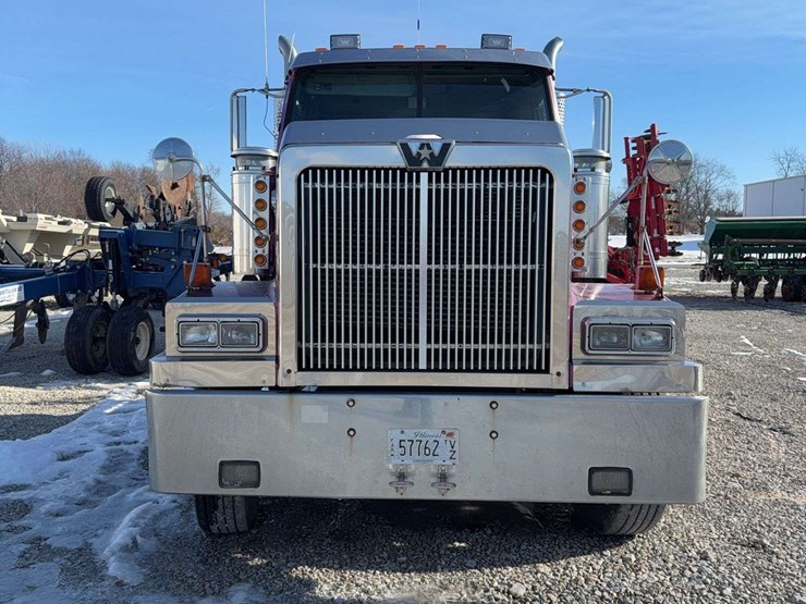 2001-western-star-semi-image-2