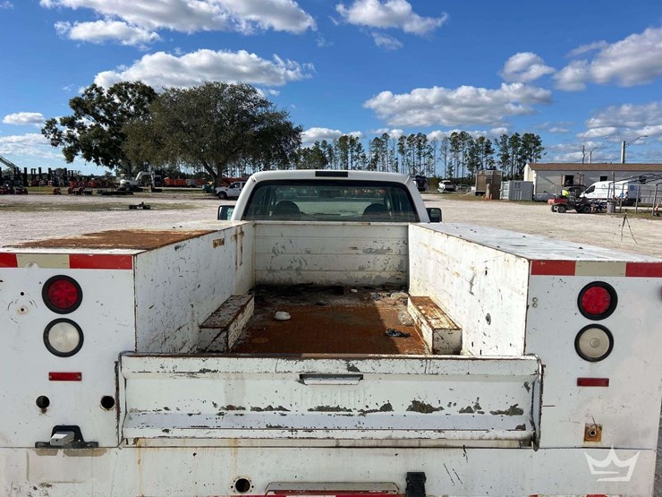 2008-ford-f350-image-21