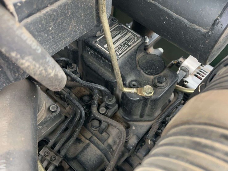 2018-john-deere-3032e-image-11