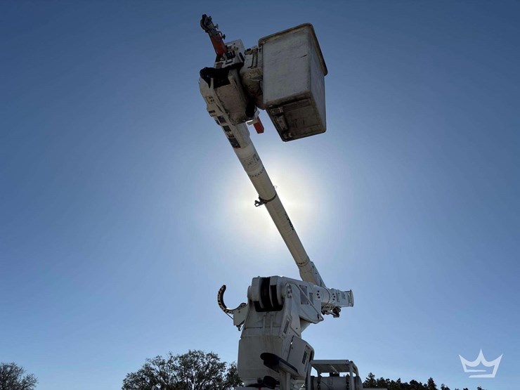 2013-international-workstar-7400-image-12