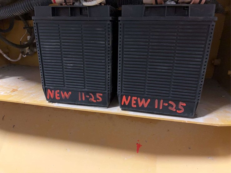 984-rogator-sprayer-w/120'-booms-image-4