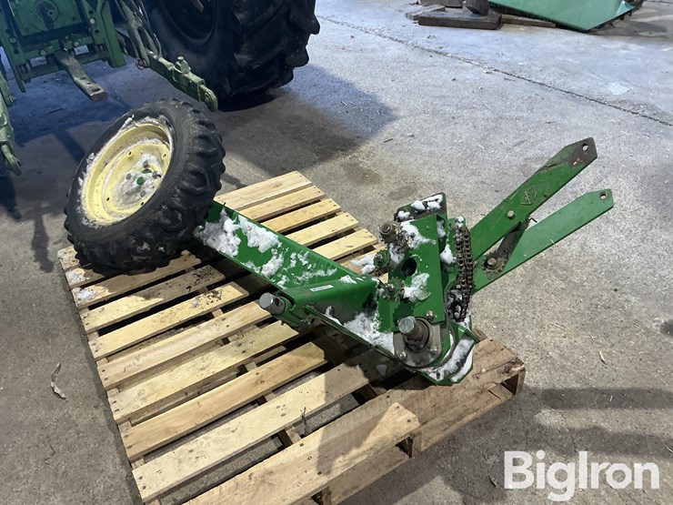 john-deere-1690-image-1