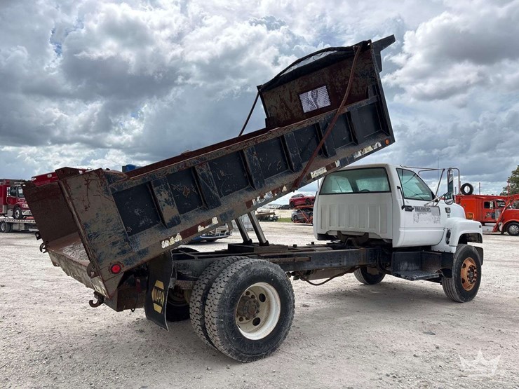 1999-gmc-c7500-s/a-dump-truck-image-3