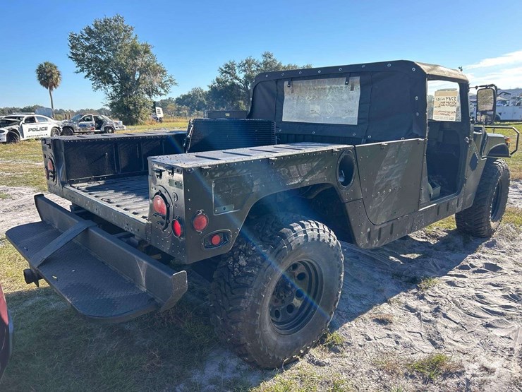 1989-am-general-m998-image-3