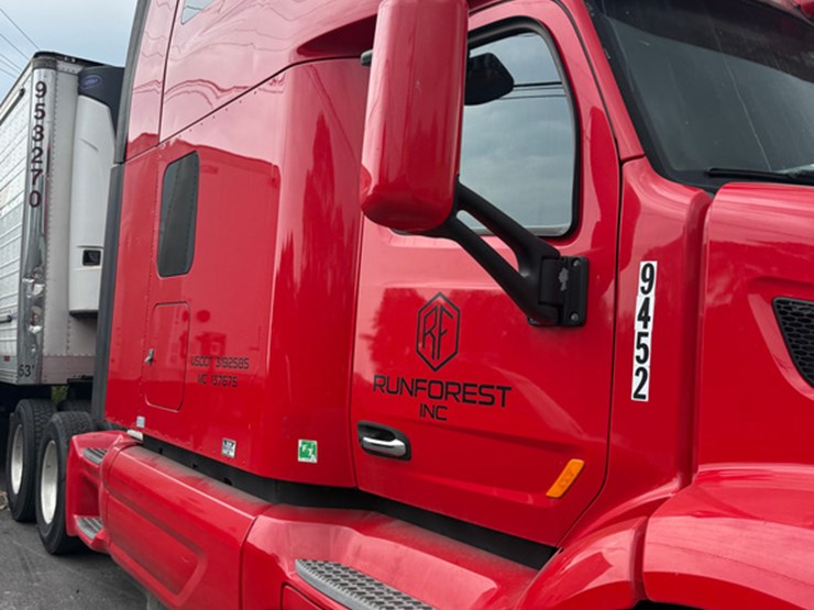 2020-peterbilt-579-image-18