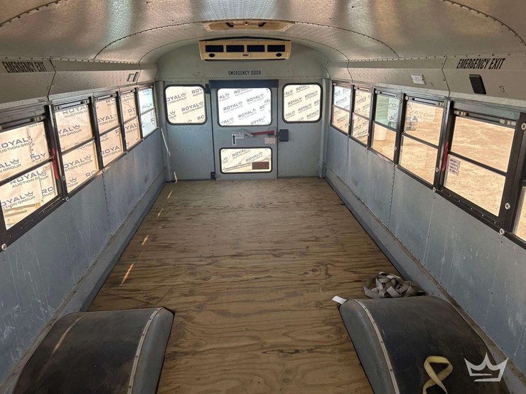 2003-ic-corporation-3000ic-school-bus-image-17