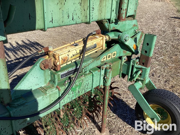 john-deere-400-image-11