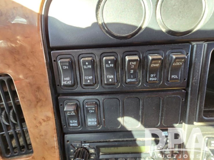 2011-international-prostar-image-30