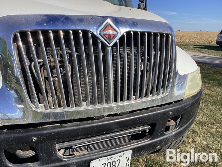 international-durastar-4400-image-19