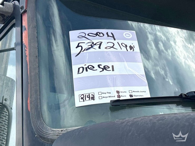 2004-mack-cv713-granite-fuel-and-lube-truck-image-22