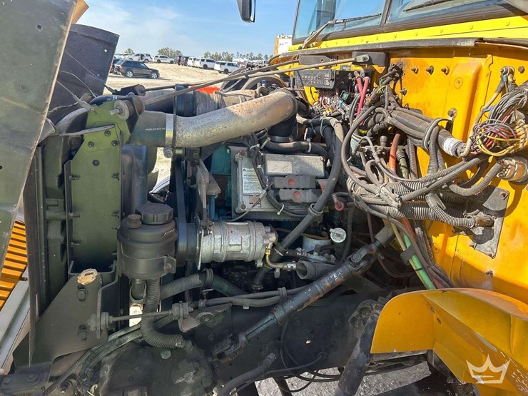 2003-ic-corporation-3000ic-school-bus-image-7