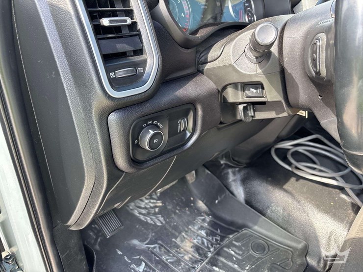 2022-dodge-ram-4500-image-28