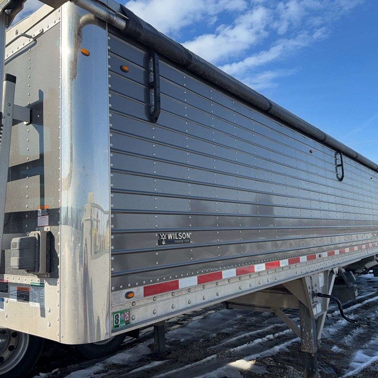 2022 WILSON AG HOPPER