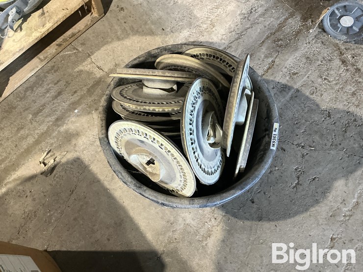 john-deere-corn-plates-image-3