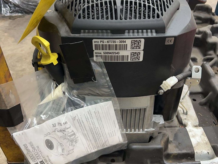 kohler-7000-series-24-hp-gas-motor-image-8