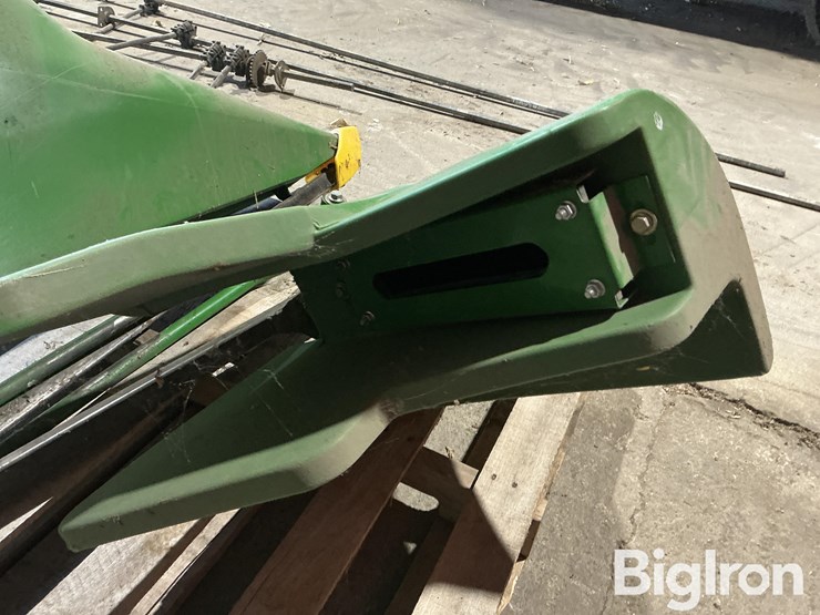 john-deere-s670-poly-snouts-image-12