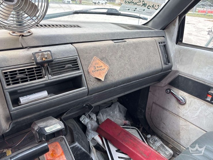 1999-gmc-c7500-s/a-dump-truck-image-27