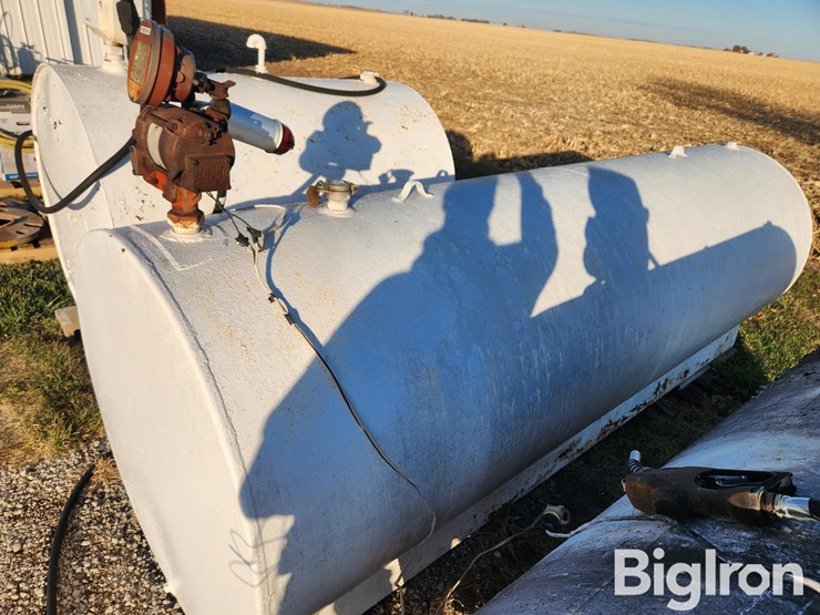 1,000-gal-fuel-tank-w/-electric-pump-image-11