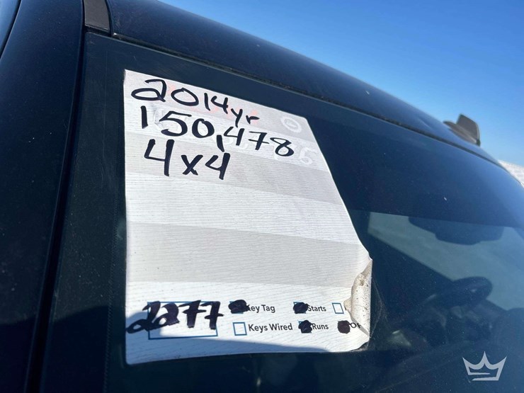 2014-gmc-sierra-slt-4x4-crew-cab-pickup-truck-image-22