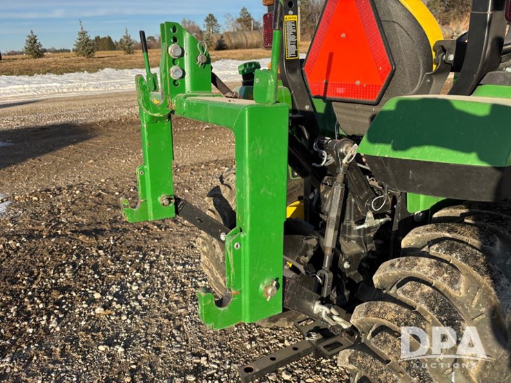 john-deere-2032r-image-23