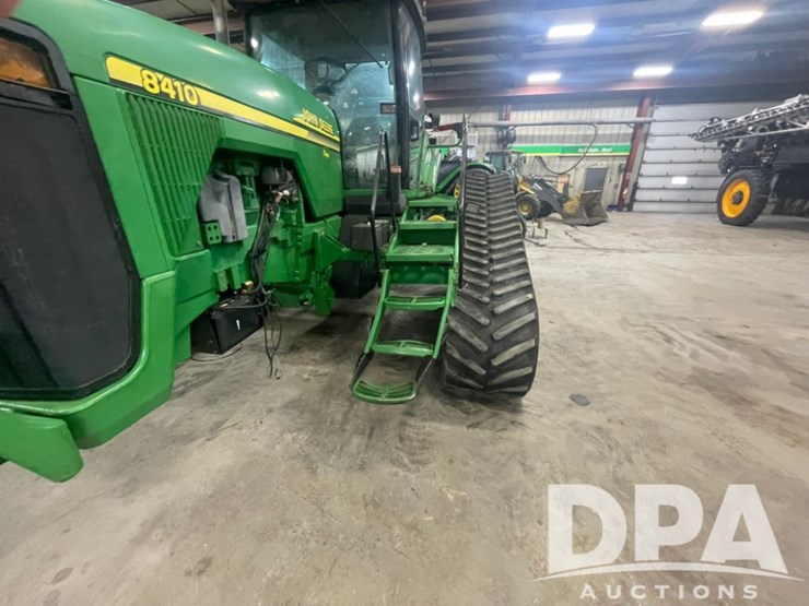 john-deere-8410t-image-10