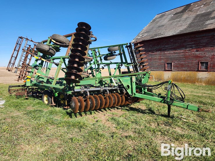 john-deere-726-image-3