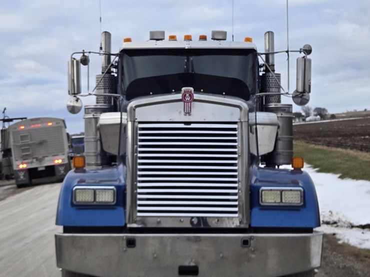 2006-kenworth-w900-image-7