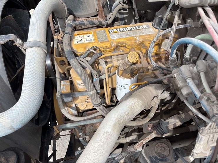 1999-gmc-c7500-s/a-dump-truck-image-8