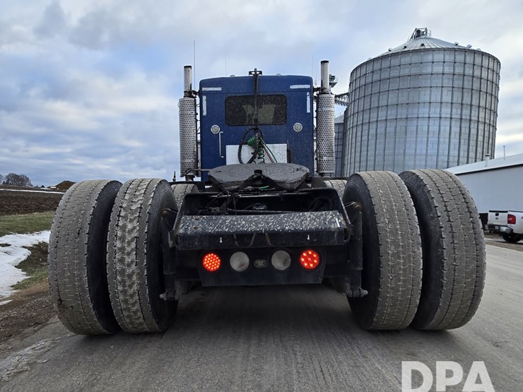 2006-kenworth-w900-image-4