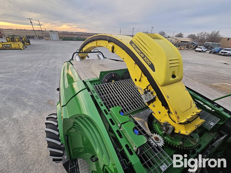 2024-john-deere-9900i-forage-harvester-image-11