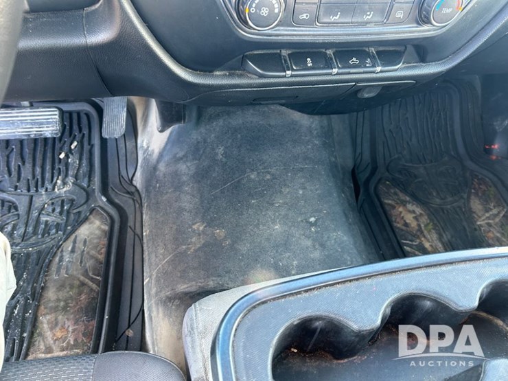 chevrolet-silverado-2500-image-34