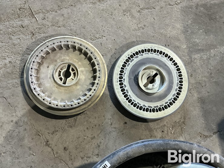 john-deere-corn-plates-image-9