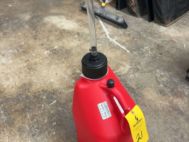 unused-5.5-gallon-multi-use-utility-jug-image-1