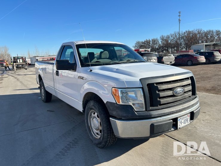 2014-ford-f150-xl-image-44