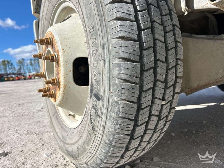 2008-ford-f350-image-25