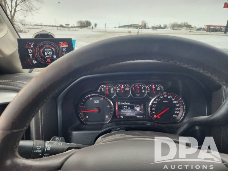 2015-gmc-2500-image-9