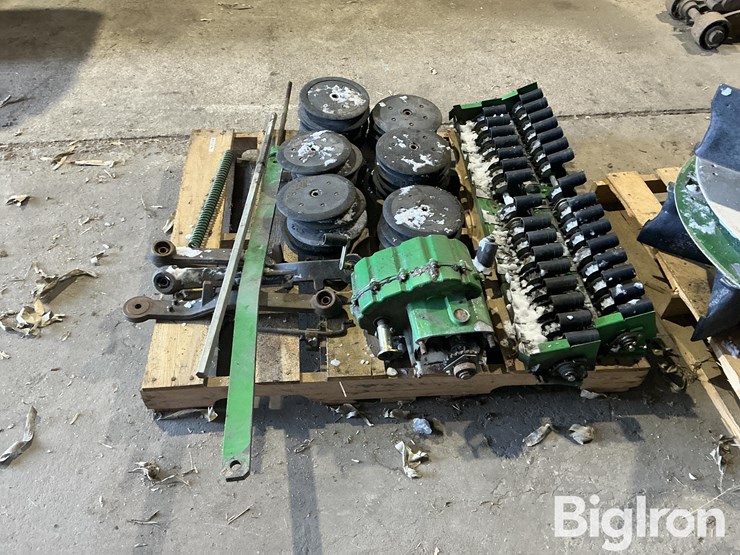 john-deere-1690-image-6