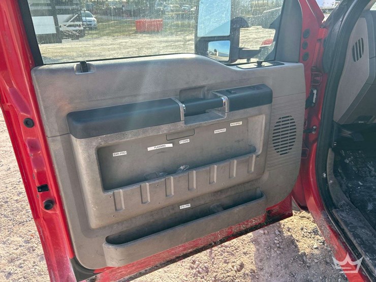 2009-ford-f550-image-14