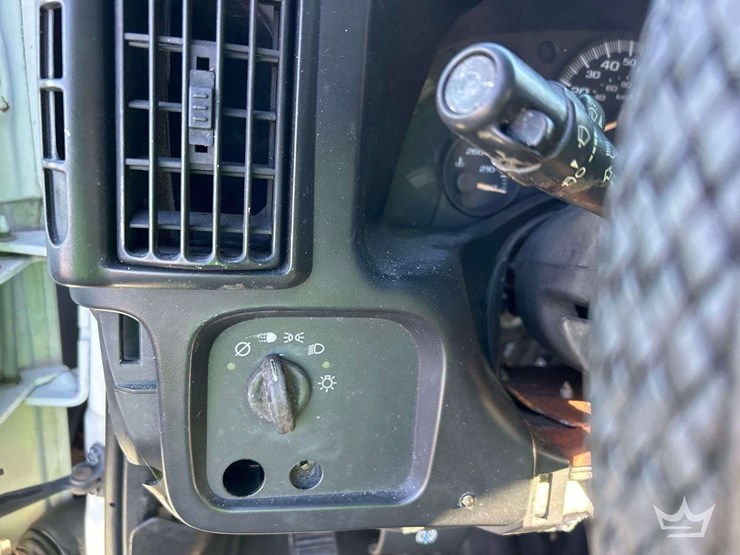 2006-chevrolet-express-3500-image-15