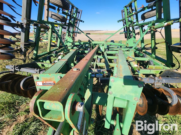 john-deere-726-image-11